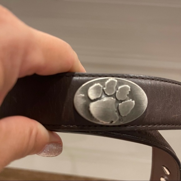 Zero-pro Genuine Grain Leather Brown Paw Print Emblem Belt - Picture 2 of 6